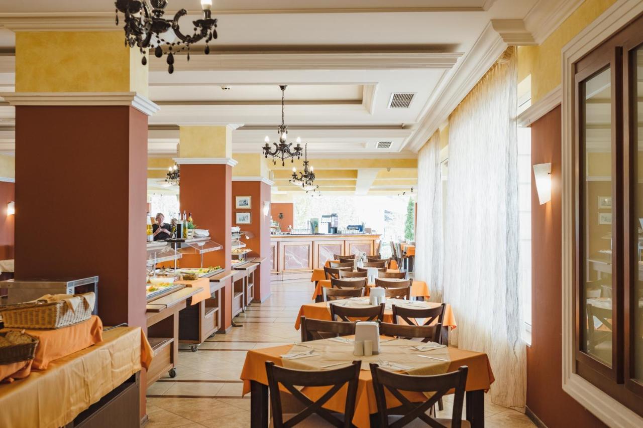 Festa Pomorie Resort מראה חיצוני תמונה