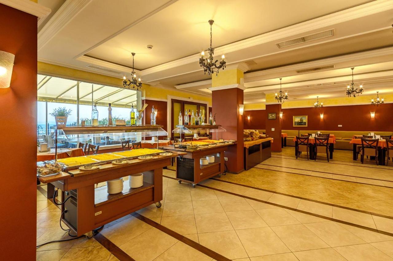 Festa Pomorie Resort מראה חיצוני תמונה